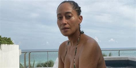 At 47 Tracee Ellis Ross Just Shared A Ton Of Unretouched Bikini Pics To Celebrate Her Birthday