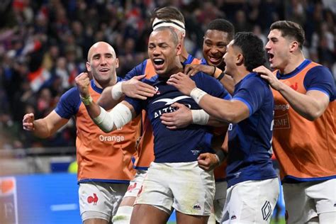 Vi Nations Ramos Donne La Victoire Aux Bleus Au Terme D Un Match Fou