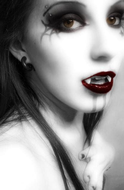 Vampire Girl Vampires Photo 14457608 Fanpop