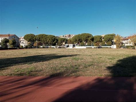 Citt Di San Salvoriapre Al Pubblico La Pista Di Atletica Leggera