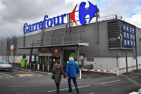 Carrefour Le Plan De Redressement De Carrefour Prend Forme Le Titre