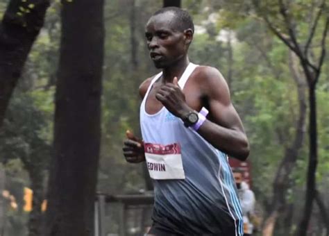 Dominan africanos el Maratón de CDMX