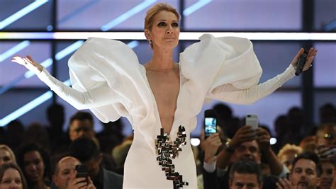 Céline Dion Pose Nue Dans Les Pages De Vogue