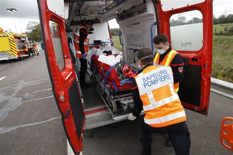 Sapeur pompier volontaire Service Départemental d Incendie et de