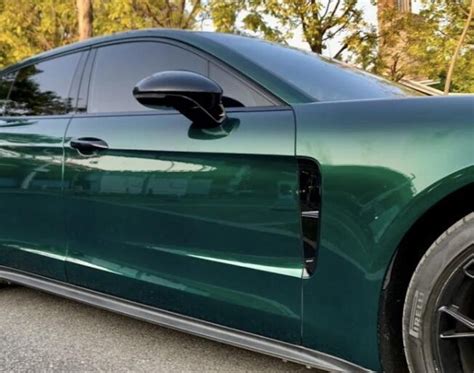 Gloss Metallic Agate Green Car Wrap Raxtify