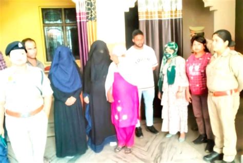 Free Photo Sex Racket Busted In Meerut 5 Women 4 Men Arrested