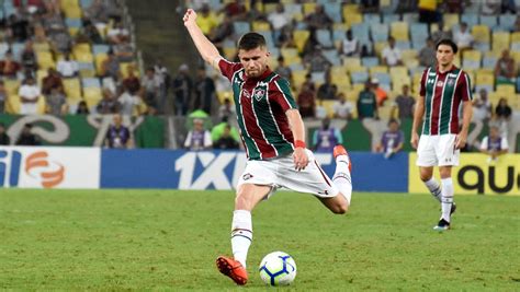 Caio Henrique projeta evolução do Fluminense ao longo da temporada