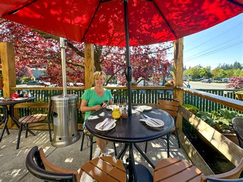 Reader Review Dining Al Fresco At Edmonds Bucatini My Edmonds News