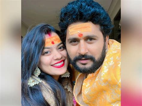 Yash Kumar Reached Temple With Second Wife Nidhi Jha On Maha Shivratri