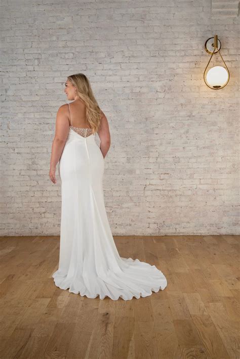 Sexy Column Plus Size Sheath Wedding Dress with Spaghetti Straps