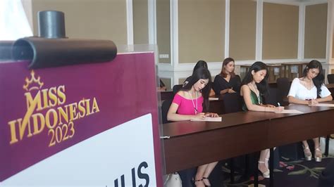 Peserta Miss Indonesia 2023 Antusias Ikuti Audisi Di Surabaya Okezone