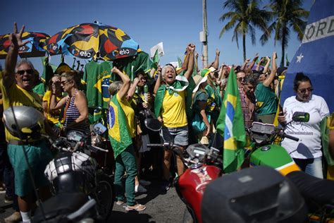 Manifestantes Realizam Atos Em Apoio A Bolsonaro E Lula Na Zona Sul