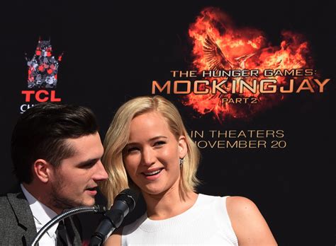 Do Katniss & Peeta Have Sex In 'Mockingjay'? The 'Hunger Games' Finale Leaves Their Options Open