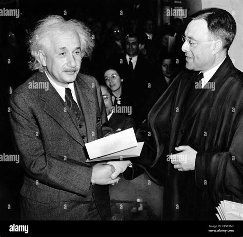 1940 1 Octubre Estados Unidos El Físico Alemán Albert Einstein