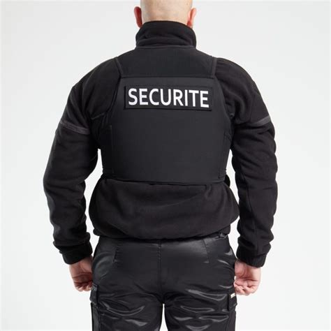 Tenue Dun Agent De Sécurité Vêtement équipement Et Réglementation