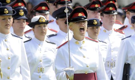 Women In The Frontline Fighting Dinosaurs In The Adf