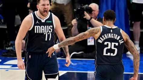 Mavericks Luka Doncic And Kyrie Irving Each Score 33 Points As Mavs