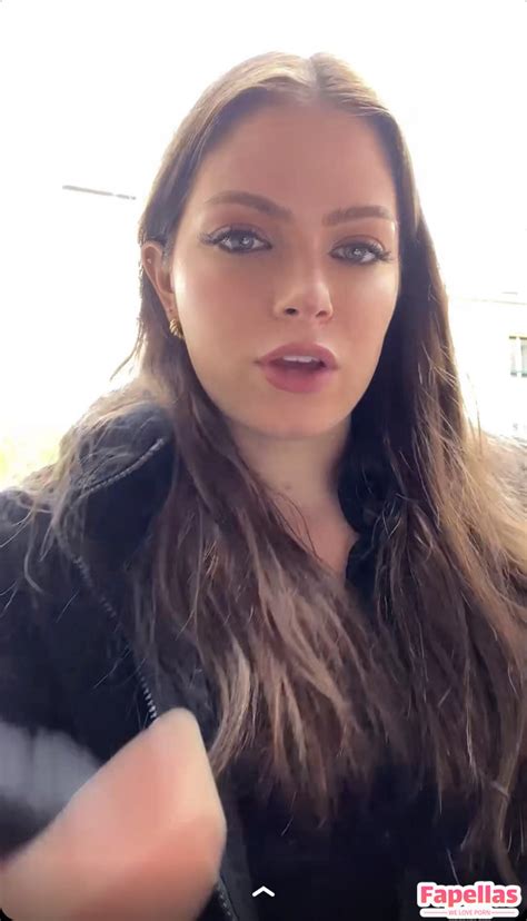 Gianna Christine Aka Giannachristiine Nude Leaks Fapellas