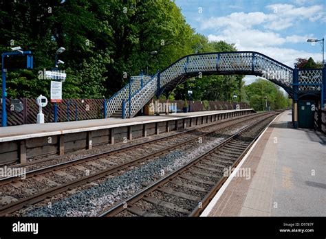 Footbridge Bridge Connecting Platform Platforms Across Train Tracks