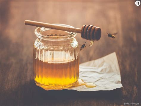 Les Incroyables Bienfaits Du Miel Pour La Peau Et Les Cheveux Terrafemina