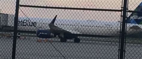 Jetblue Flight Makes Emergency Landing After Battery Fire Abc News