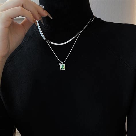 Double Layer Stack Wearing Retro Green Square Drilling Snake Bone