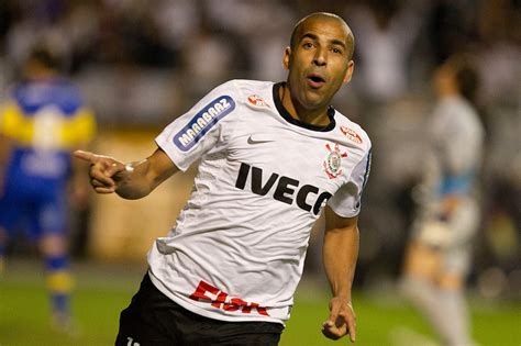 Nesta Sexta Feira Emerson Sheik Completa 41 Anos