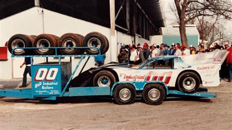 Pin By Jay Garvey On Haulers With History Dirt Late Model Racing