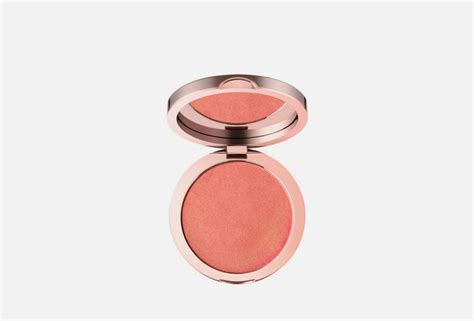 Delilah Хайлайтер для лица Pure Light Compact Illuminating Powder