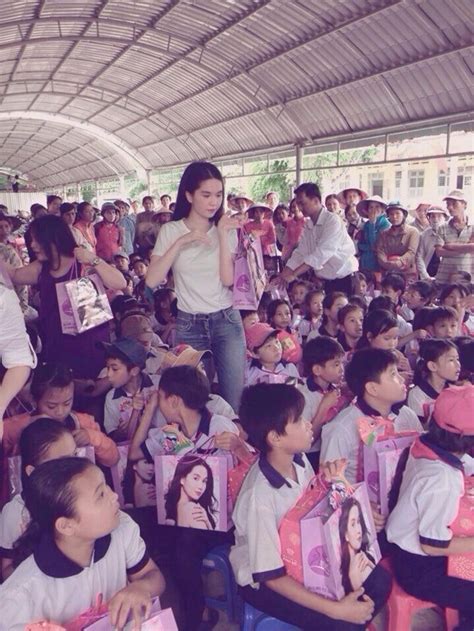 Ng C Trinh In H Nh B N Nude L N T I Trung Thu T Ng Tr Em