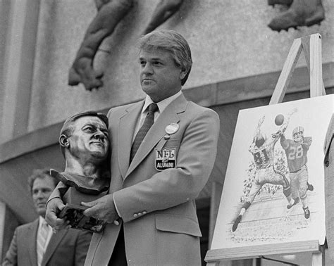 Yale Lary, Hall of Fame football star with Detroit Lions, dies at 86 ...