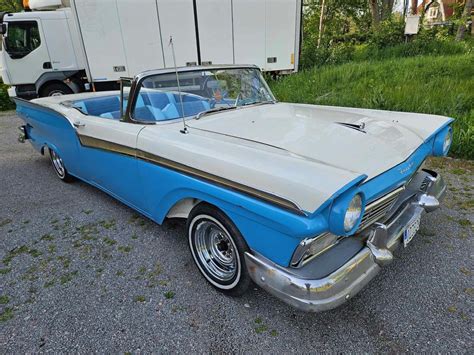 Ford Fairlane 500 Skyliner V8 Aut med populära plåtcaben 1957 till salu