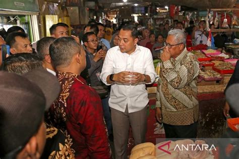 Pemkot Surabaya Mulai Revitalisasi Pasar Kembang ANTARA News Jawa Timur