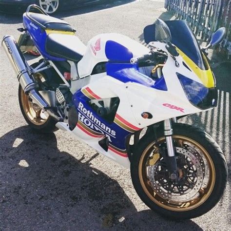 Honda Cbr 929 Rr Custom Rothmans Honda Racing Colours Honda Cbr