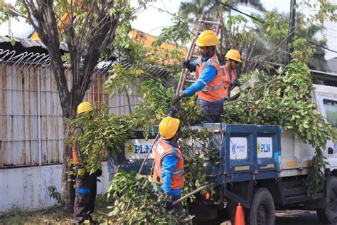 Tingkatkan Keandalan Pasokan Listrik Kawasan Perdagangan Di Tandes PLN