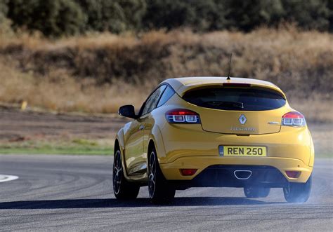 Renault Megane RS 250 Buyer S Guide Tuning Tips Fast Car