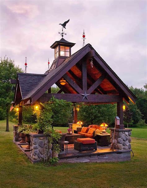 Warm And Cozy Rustic Outdoor Ideas To Decorate Your Garden Porch