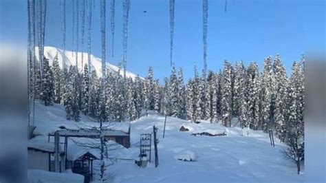 Snow Covered Kashmir Is Truly Winter Wonderland These Serene Pictures