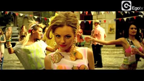 Alexandra Stan Lemonade {music Video} Alexandra Stan Photo 33883186