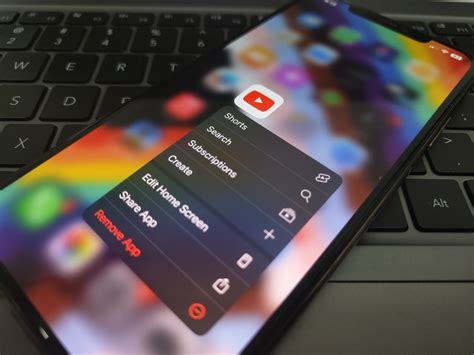 Fungsi Add To Queue Kini Tersedia Untuk Youtube Premium Pada Android