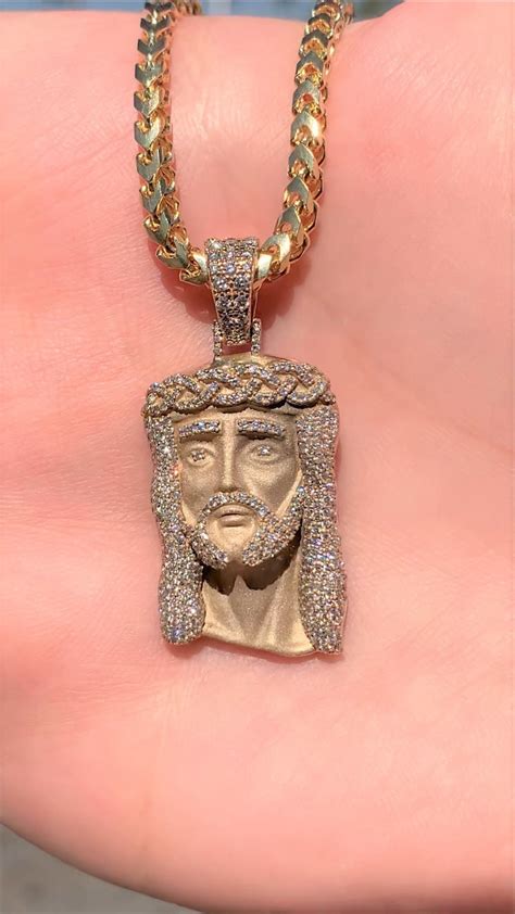 Notorious X King Ice Biggie Jesus Necklace Ph