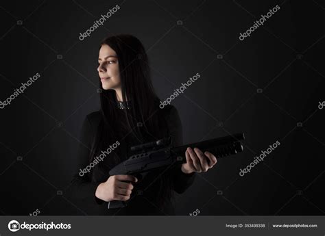 Mujer Sexy Con Pistola Fotograf A De Stock Muro