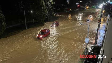 Maltempo città allagata ed evacuazioni in tutto il territorio è una