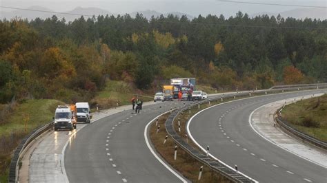 FOTO Stravični detalji prometne nesreće na A1 Kombi ih je vukao