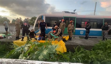 Portal T5 Veja imagens do acidente entre trens em João Pessoa