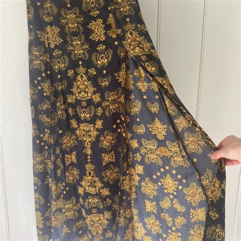 Gorgeous flowy maxi skirt with double side/front... - Depop