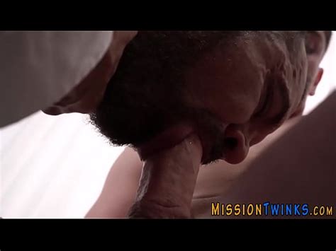 Oso mormón chupando polla a pelo folla XVIDEOS