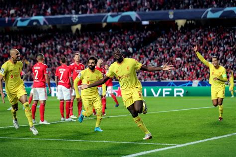 Benfica perde o Liverpool na primeira mão dos quartos de final da