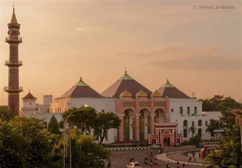 Melirik Kemegahan Masjid Agung Palembang Perpaduan Tiga Budaya GenPI Co