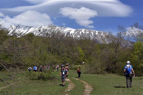 Abruzzo Trekking Tra Natura E Storia Con Vista Sulla Maiella